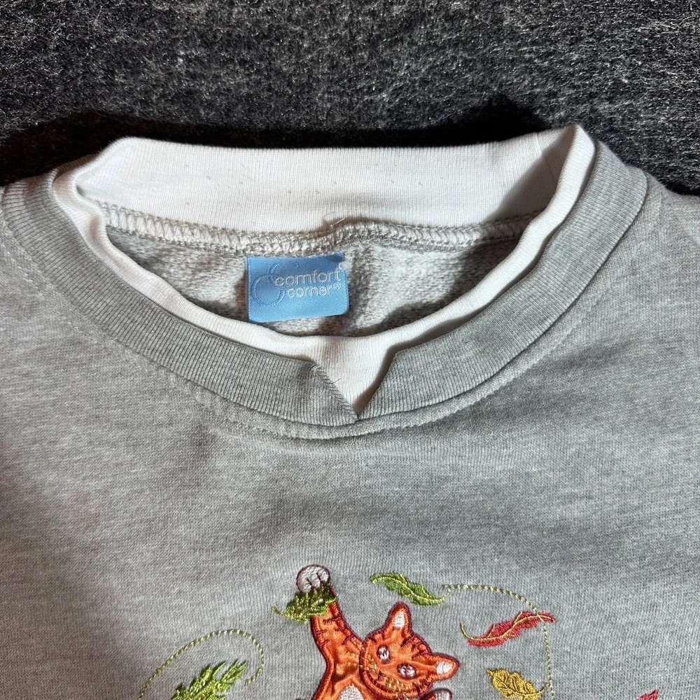 Vintage Comfort Corner Gray Cat Embroidered Sweatshirt Crew-neck Women Large L